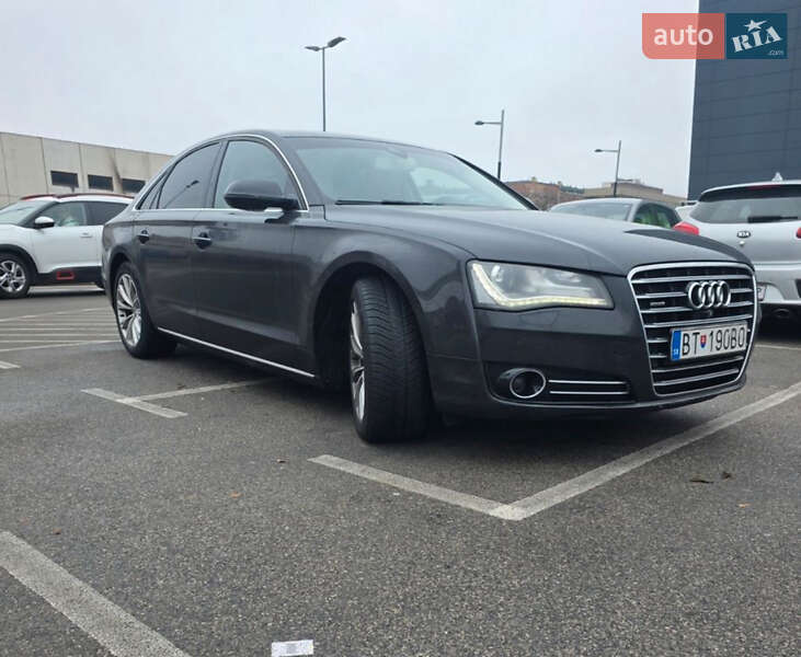 Седан Audi A8 2012 в Киеве