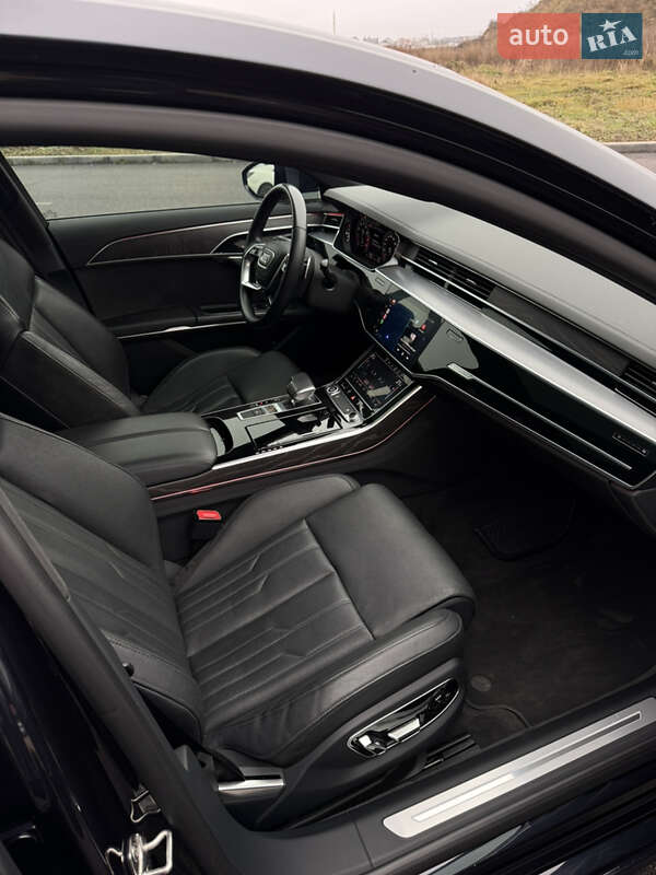 Седан Audi A8 2021 в Виннице