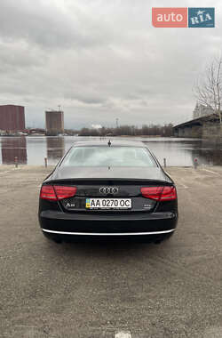 Седан Audi A8 2013 в Киеве