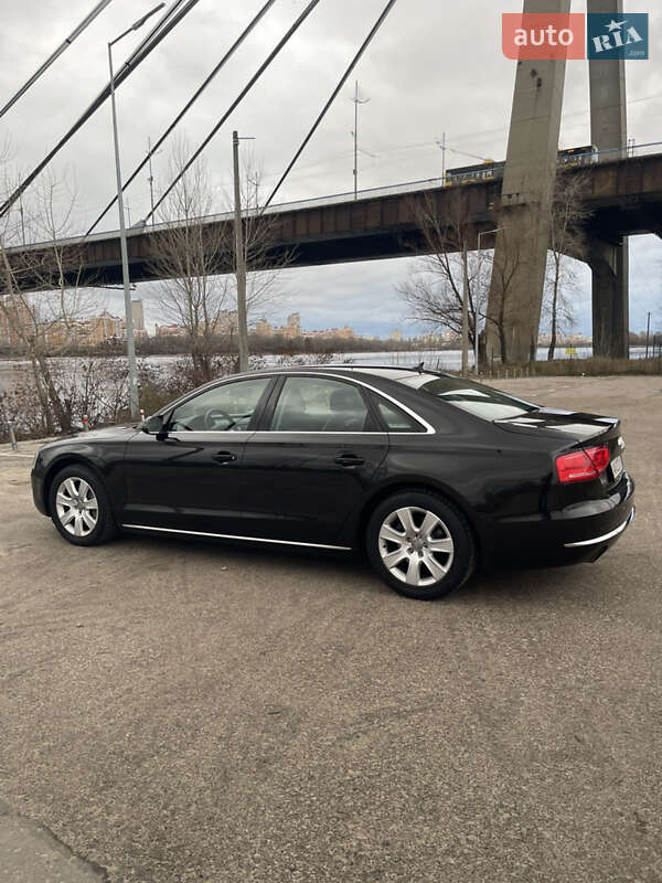 Седан Audi A8 2013 в Киеве