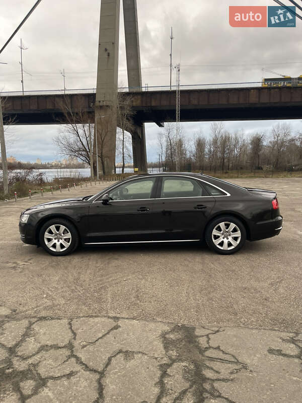 Седан Audi A8 2013 в Киеве