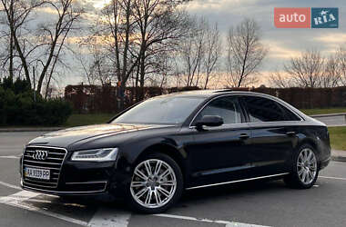 Седан Audi A8 2013 в Киеве