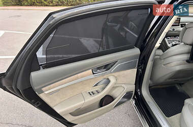 Седан Audi A8 2013 в Киеве