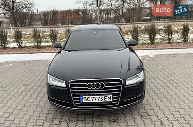 Седан Audi A8 2014 в Львове