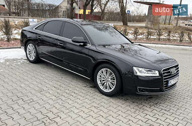 Седан Audi A8 2014 в Львове