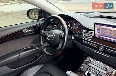 Седан Audi A8 2014 в Львове