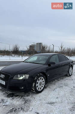 Седан Audi A8 2006 в Киеве