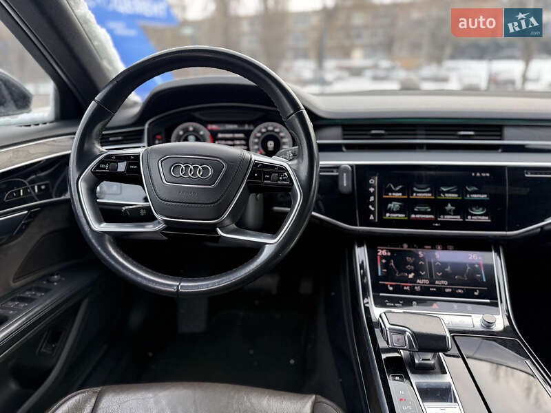 Седан Audi A8 2020 в Вінниці