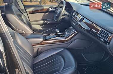 Седан Audi A8 2017 в Мукачевому