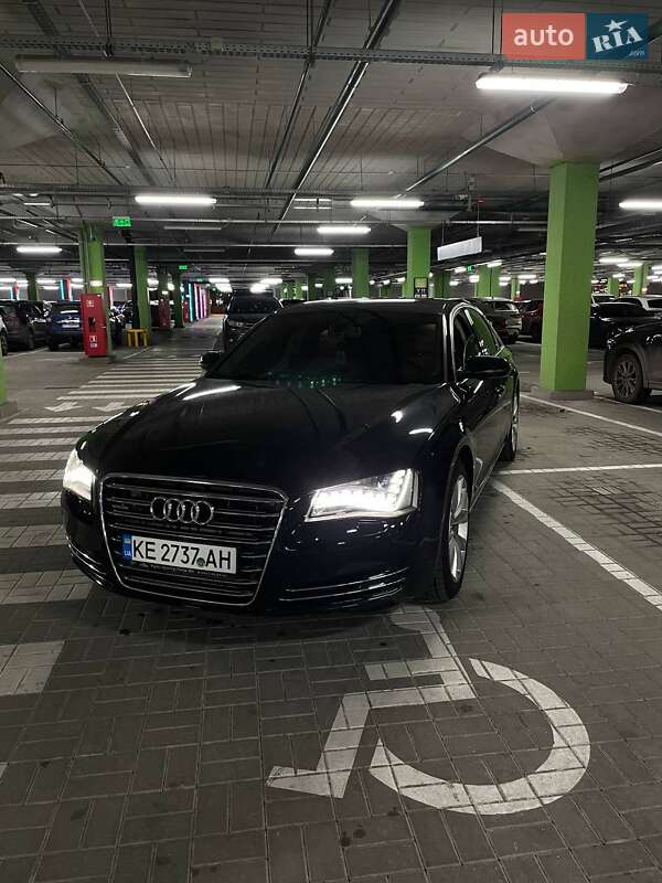 Седан Audi A8 2011 в Киеве