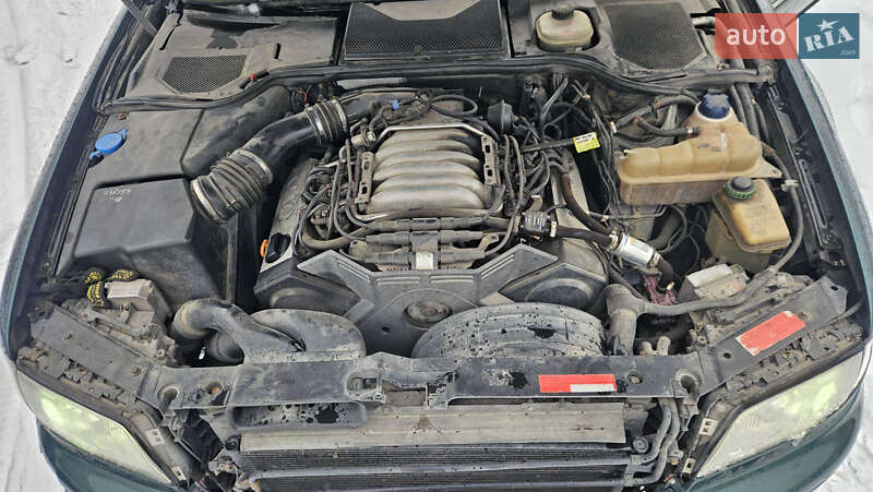 Седан Audi A8 1995 в Киеве