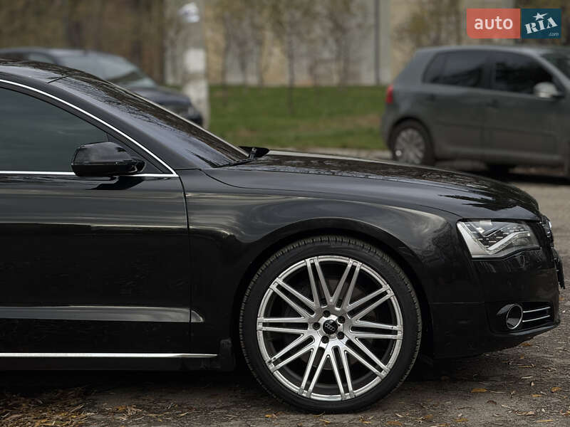 Седан Audi A8 2011 в Буковеле фото 20 Седан Audi A8 2011 в Буковеле