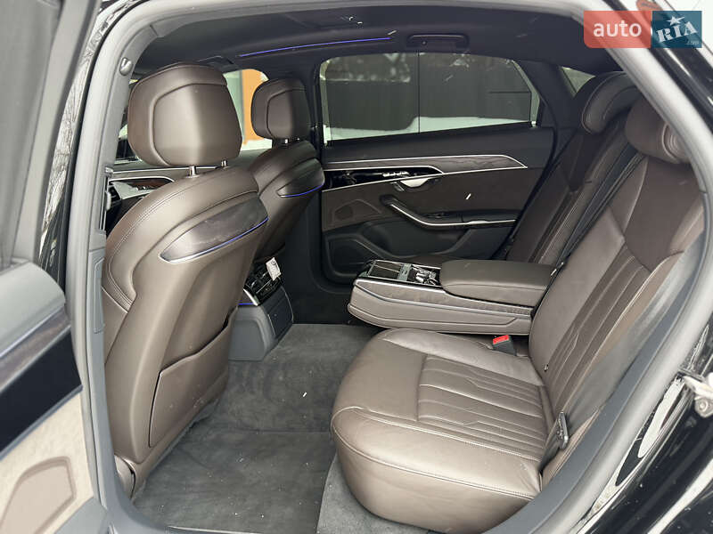 Седан Audi A8 2021 в Івано-Франківську