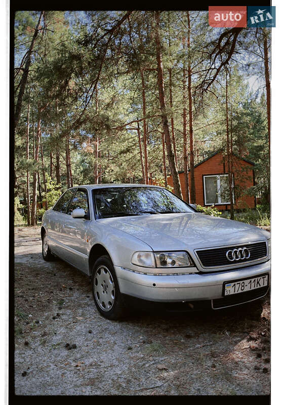 Седан Audi A8 1998 в Василькове