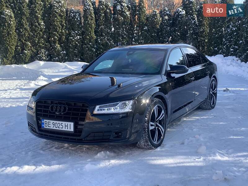 Седан Audi A8 2015 в Умани
