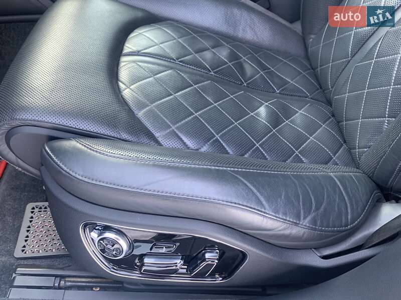 Седан Audi A8 2015 в Умани