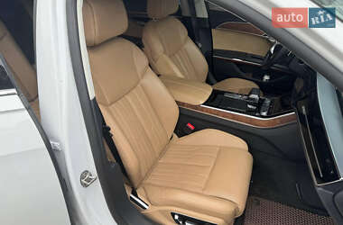 Седан Audi A8 2018 в Киеве