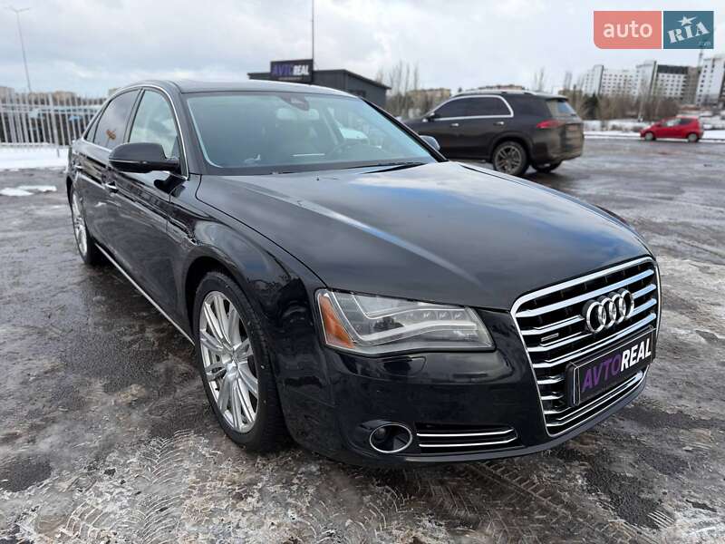Седан Audi A8 2012 в Кривом Роге