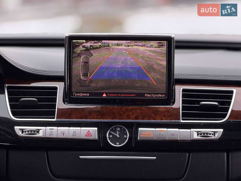 Седан Audi A8 2012 в Кривом Роге