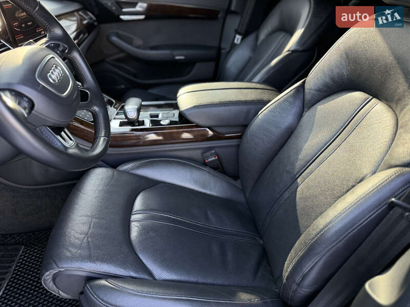 Седан Audi A8 2014 в Киеве