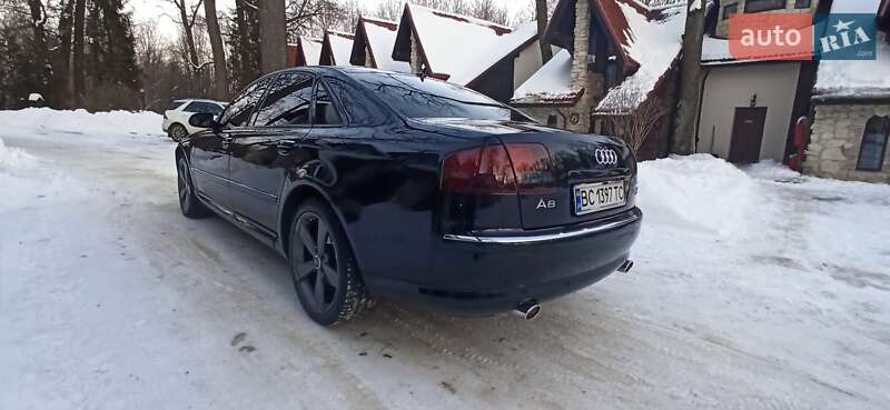 Седан Audi A8 2004 в Львове