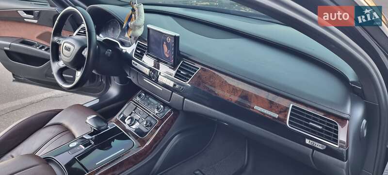 Седан Audi A8 2014 в Кривому Розі