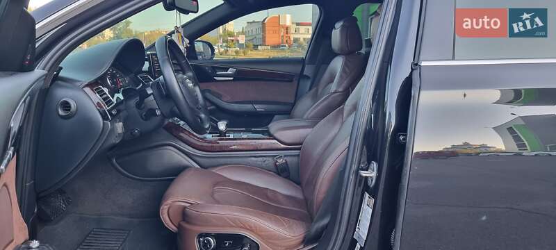 Седан Audi A8 2014 в Кривому Розі