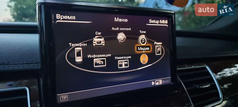 Седан Audi A8 2014 в Кривому Розі