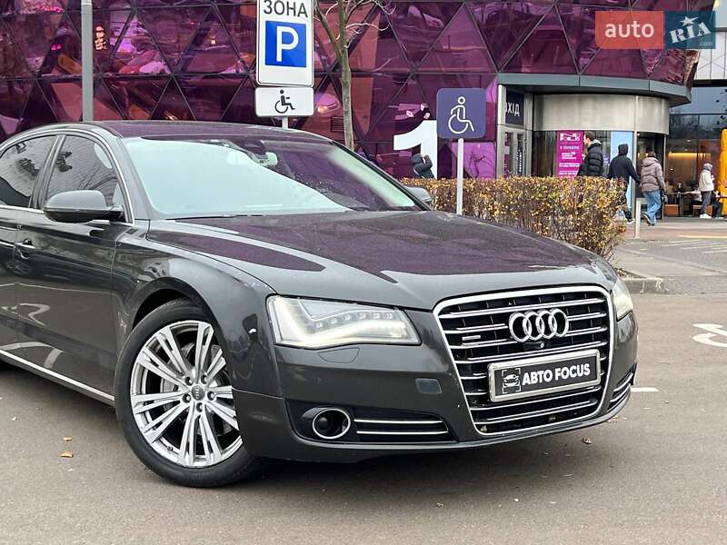 Седан Audi A8 2012 в Киеве