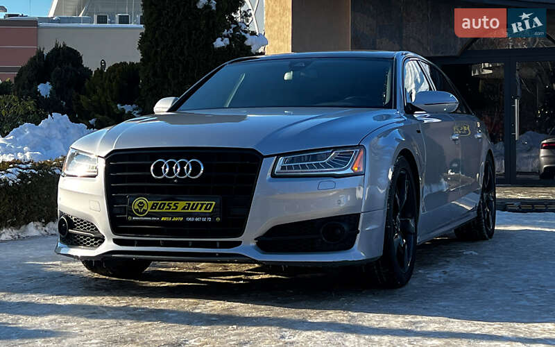 Седан Audi A8 2017 в Львове