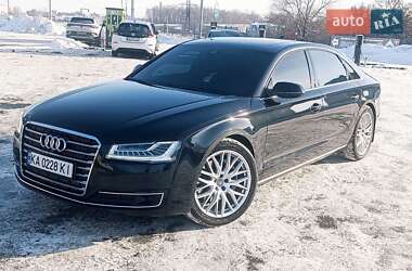 Седан Audi A8 2015 в Чернигове