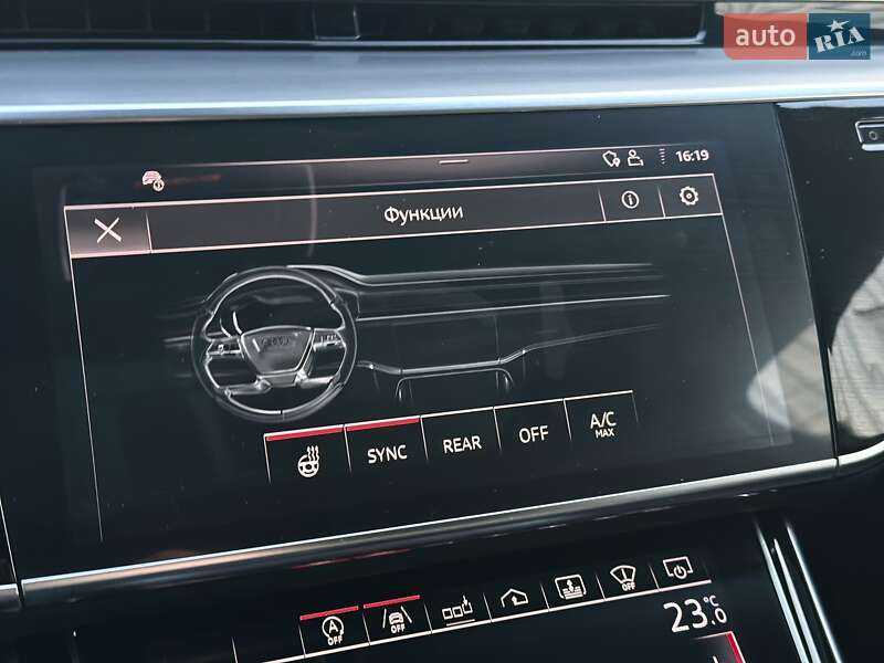Седан Audi A8 2019 в Киеве