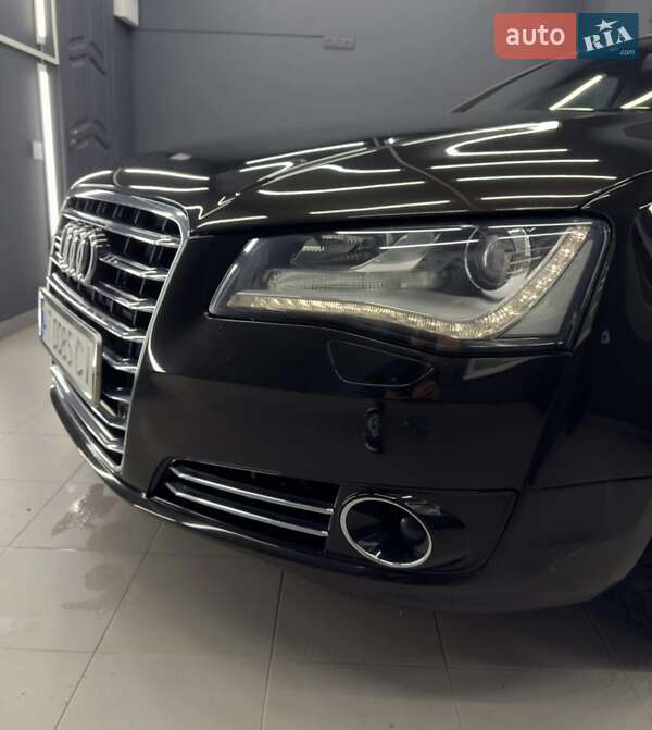 Седан Audi A8 2012 в Коломые