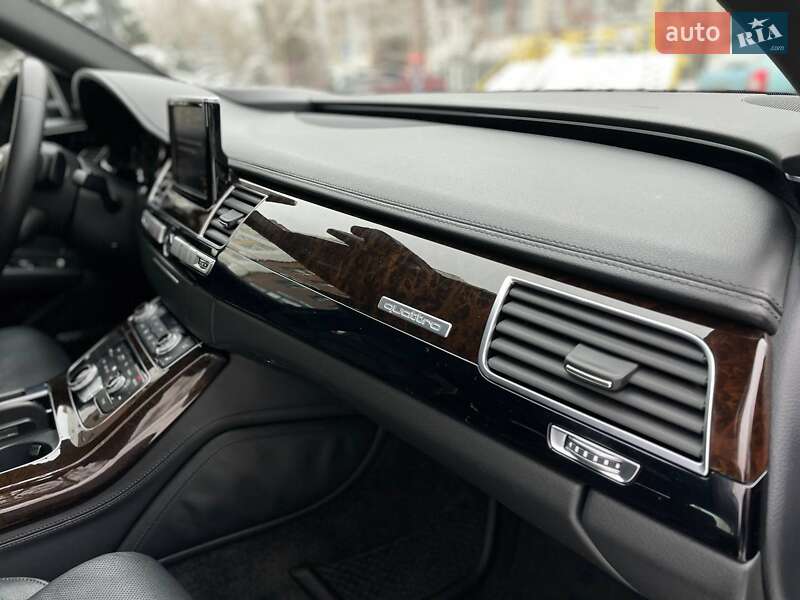 Седан Audi A8 2016 в Киеве фото 29 Седан Audi A8 2016 в Киеве