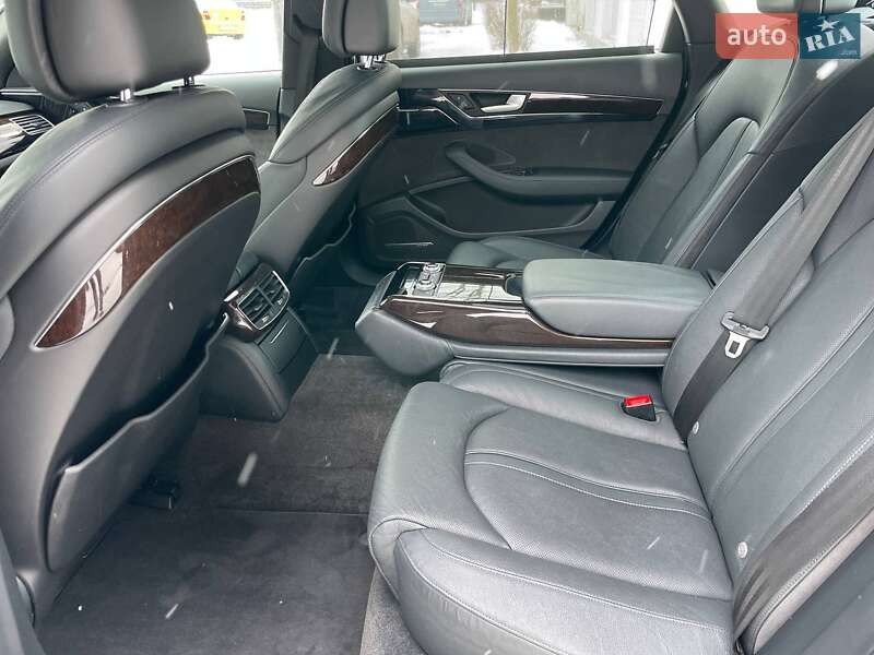 Седан Audi A8 2016 в Киеве фото 35 Седан Audi A8 2016 в Киеве