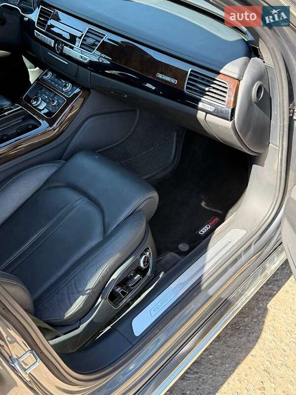 Седан Audi A8 2016 в Ужгороде фото 5 Седан Audi A8 2016 в Ужгороде