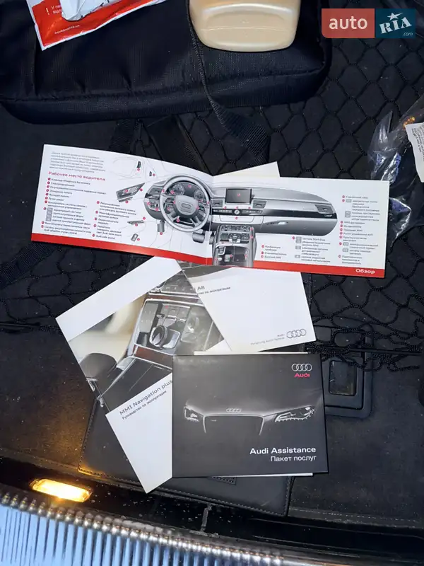 Седан Audi A8 2011 в Києві документ 2 фото Седан Audi A8 2011 в Києві документ