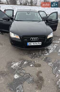 Седан Audi A8 2013 в Кривом Роге