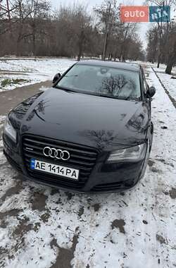 Седан Audi A8 2013 в Кривом Роге