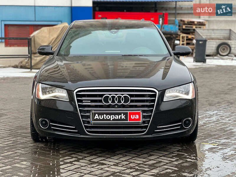 Седан Audi A8 2013 в Одессе
