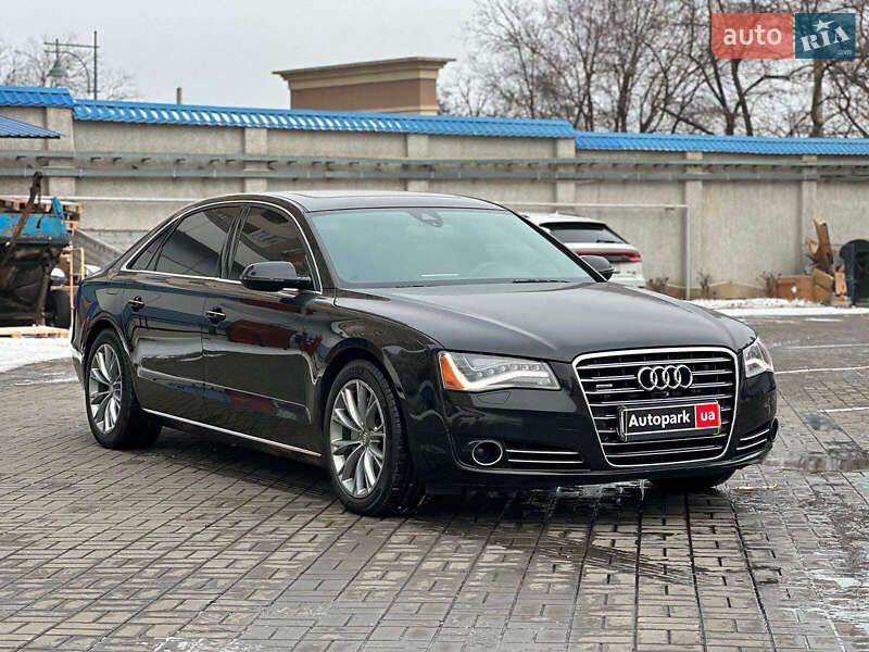 Седан Audi A8 2013 в Одессе