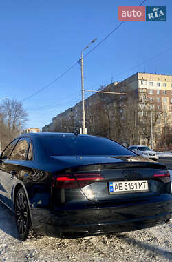 Седан Audi A8 2013 в Днепре