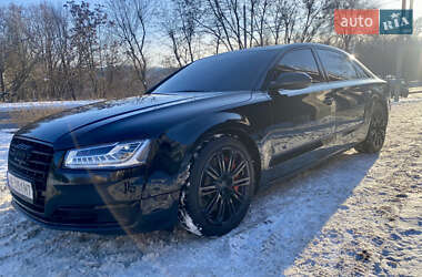 Седан Audi A8 2013 в Днепре