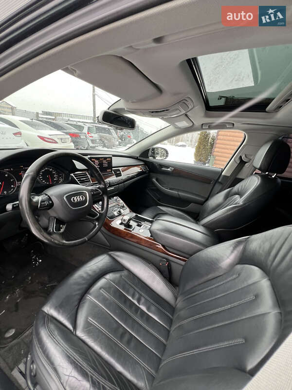 Седан Audi A8 2011 в Киеве