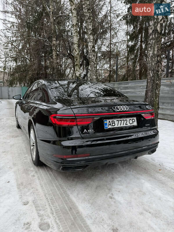 Седан Audi A8 2021 в Виннице