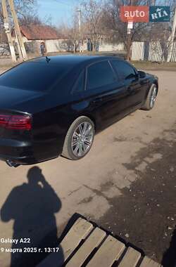 Седан Audi A8 2012 в Павлограде
