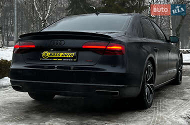 Седан Audi A8 2015 в Львове
