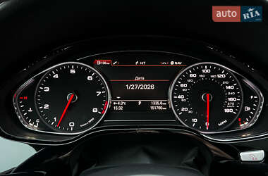 Седан Audi A8 2015 в Львове