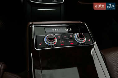 Седан Audi A8 2015 в Львове