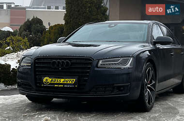 Седан Audi A8 2015 в Львове